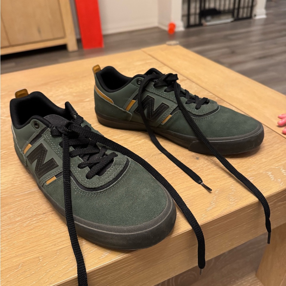 New Balance Men's Dark Green and Black Sneakers